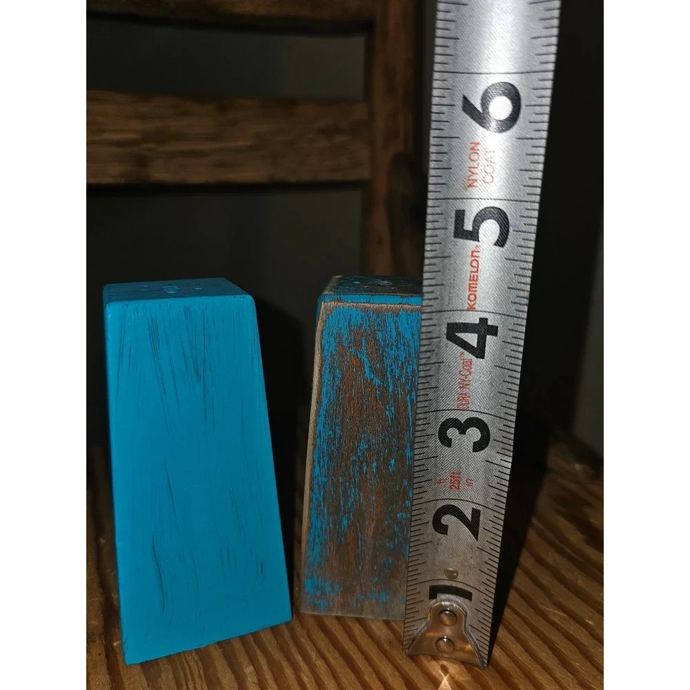Vintage Wooden Salt Shaker Pepper Shaker Set  Wood 4